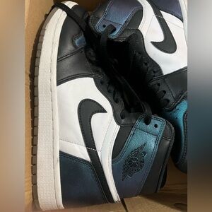 Jordan 1s iridescent